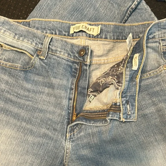 3 pair light/medium/dark True Craft 34x32 - Picture 4 of 5